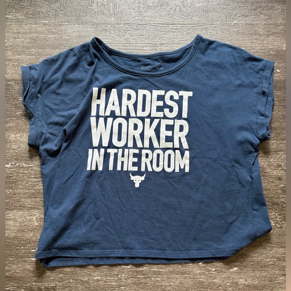 Under Armor Cropped Top/ Hardest worker in the room crop top women’s medium